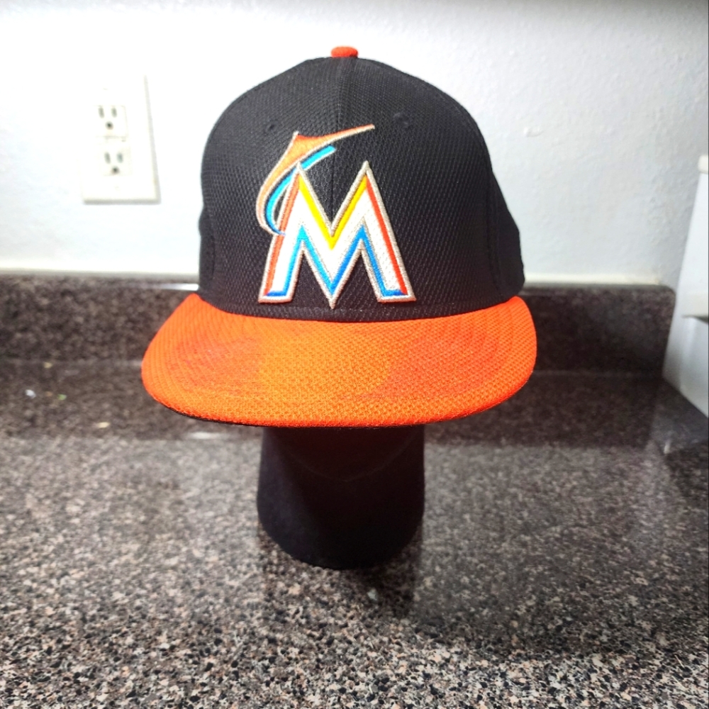 Miami Florida Marlins Hat MLB New Era 59Fifty Fitted 7 5/8 Black Baseball Cap